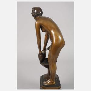 Prof. Victor Heinrich Seifert, Akt am Brunnen