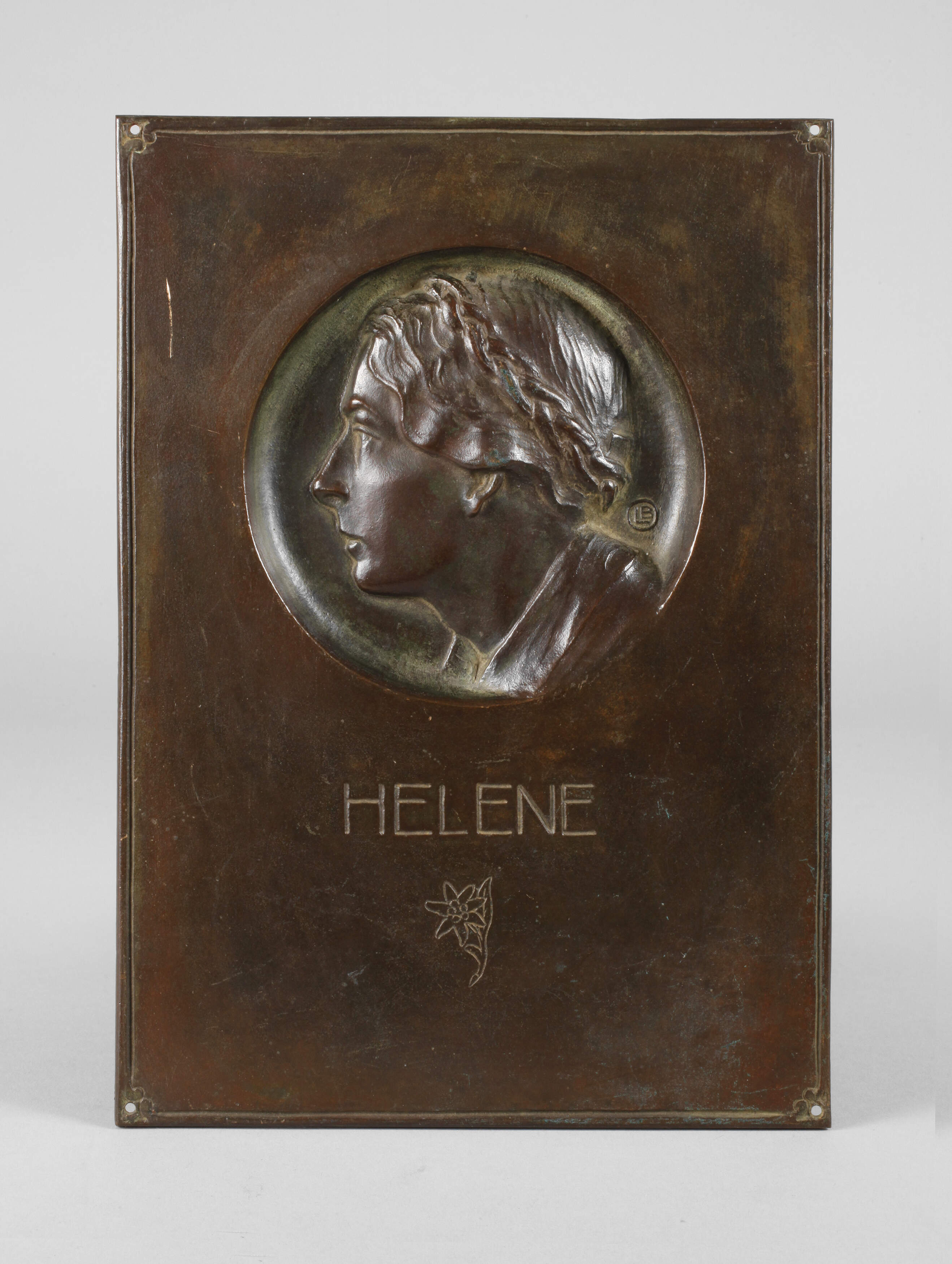 Wandplakette "Helene" mit Damenportrait