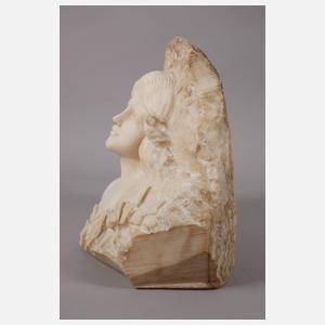 Figürliches Relief mit Mädchenbüste