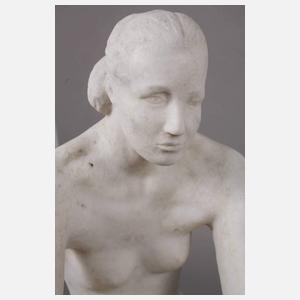 J. Urban, sitzender Damenakt Marmor