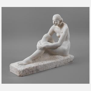 J. Urban, sitzender Damenakt Marmor