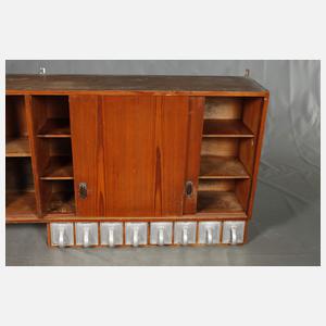 Hängeschrank aus einer Frankfurter Küche