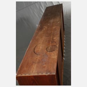 Hängeschrank aus einer Frankfurter Küche