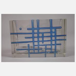 Designvase mit Gitterdekor