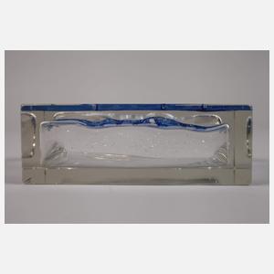 Designvase mit Gitterdekor