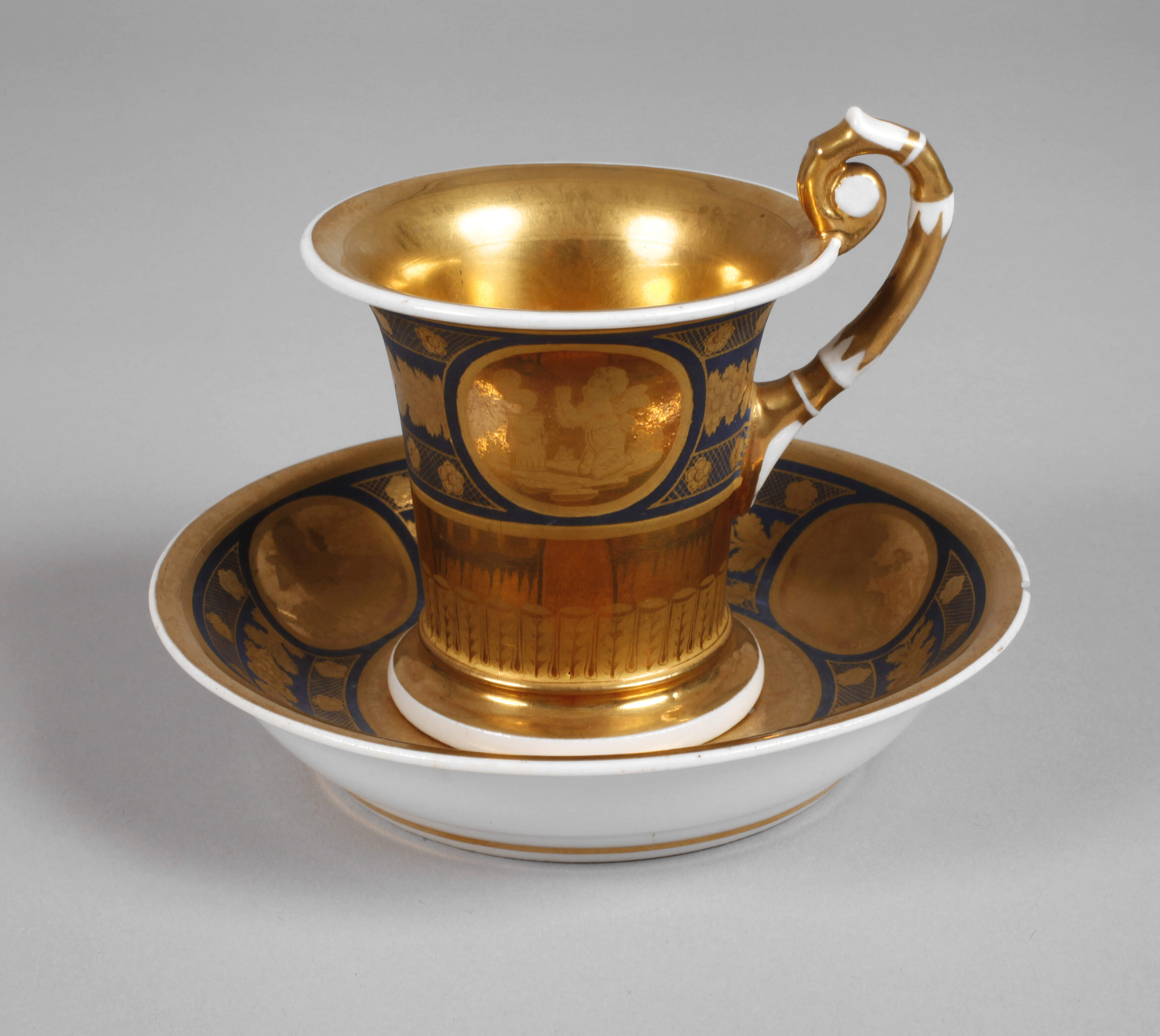 Empire Prunktasse Goldradierung