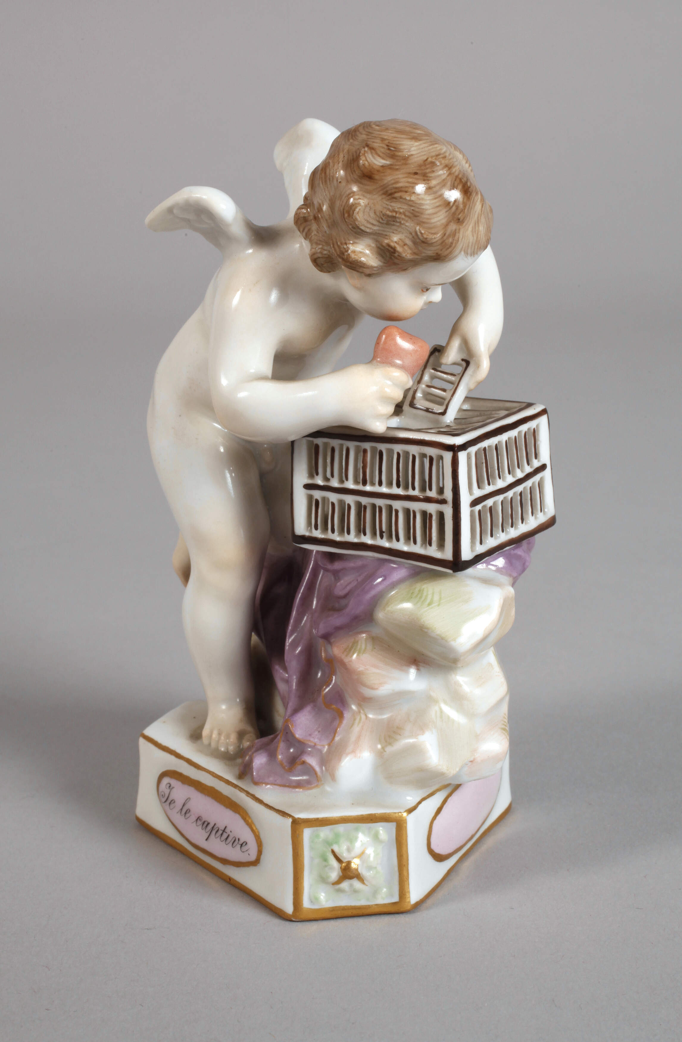 Meissen Amorette "Je les captive – Ich fessle sie"