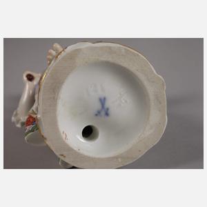 Meissen "Gärtnerkind mit Weinkorb"