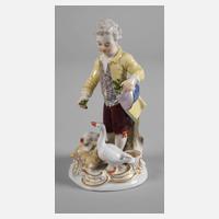 Meissen "Knabe, Gänse fütternd"111