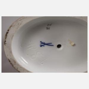 Meissen "Mädchen mit Ziegenbock"