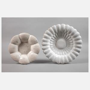 Zwei barocke Buckelplatten