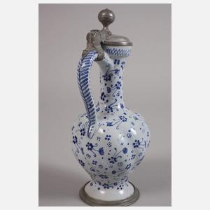 Ansbacher Enghals-Fayencekrug