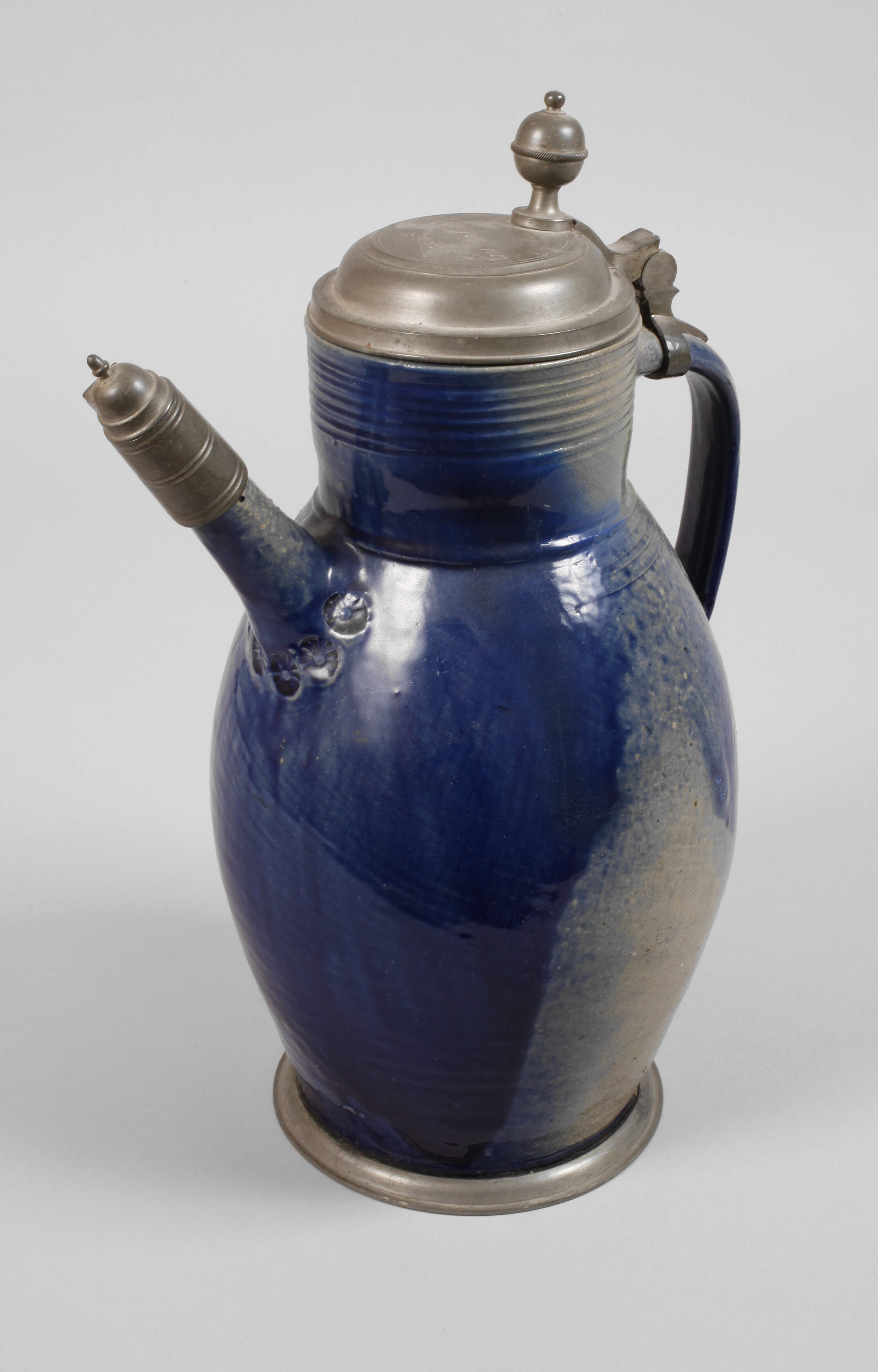 Bürgeler Blauschürzenkanne