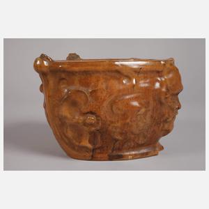 Gefäß mit Maskaron