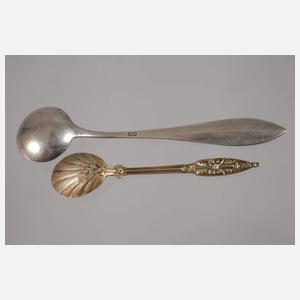 Zwei kleine Gewürzlöffel Silber