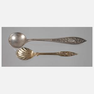 Zwei kleine Gewürzlöffel Silber