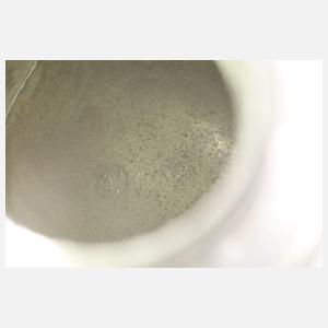 Drei Schraubflaschen Zinn