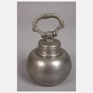 Drei Schraubflaschen Zinn