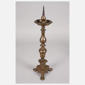 Sieben Messingleuchter