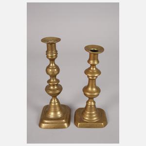 Sieben Messingleuchter