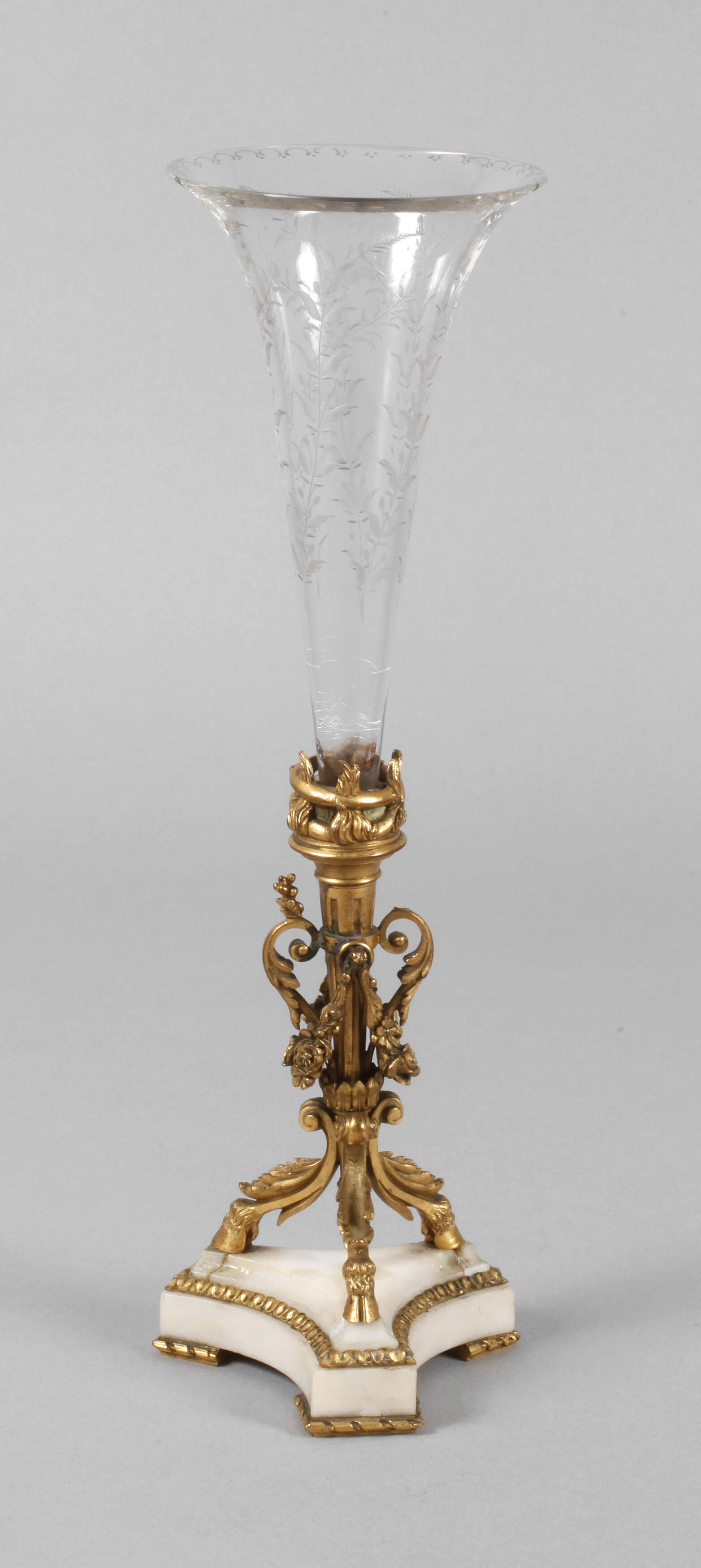 Klassizistische Trichtervase