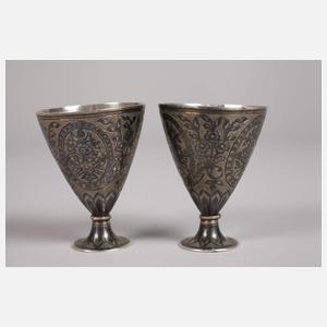 Silber zwei Niellobecher und ein Emaillelöffel