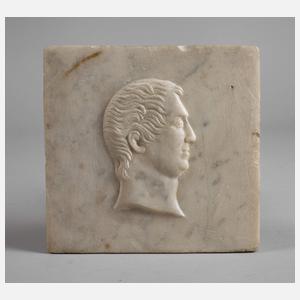 Marmorfliese mit antikisierendem Portrait