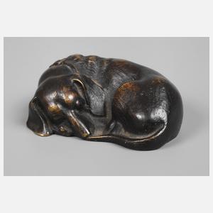 Kleinbronze liegender Dackel