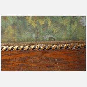 Kleinkind auf Sommerwiese