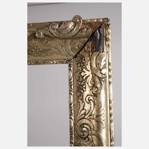 Versilberter Stuckrahmen