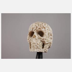 Schnitzerei Memento Mori