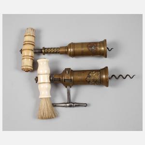 Zwei Patentkorkenzieher