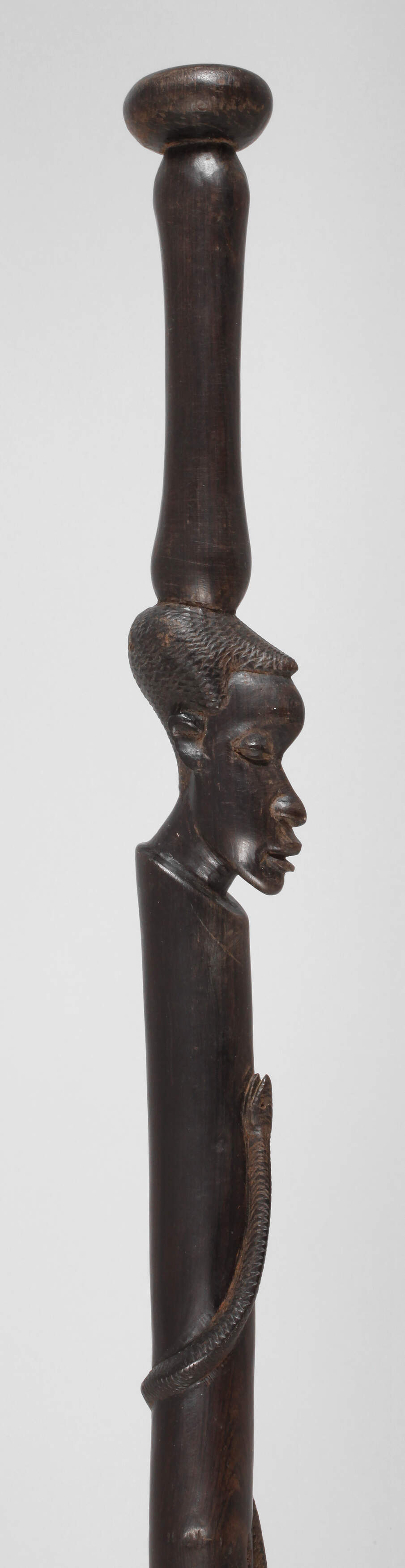 Geschnitzter Spazierstock