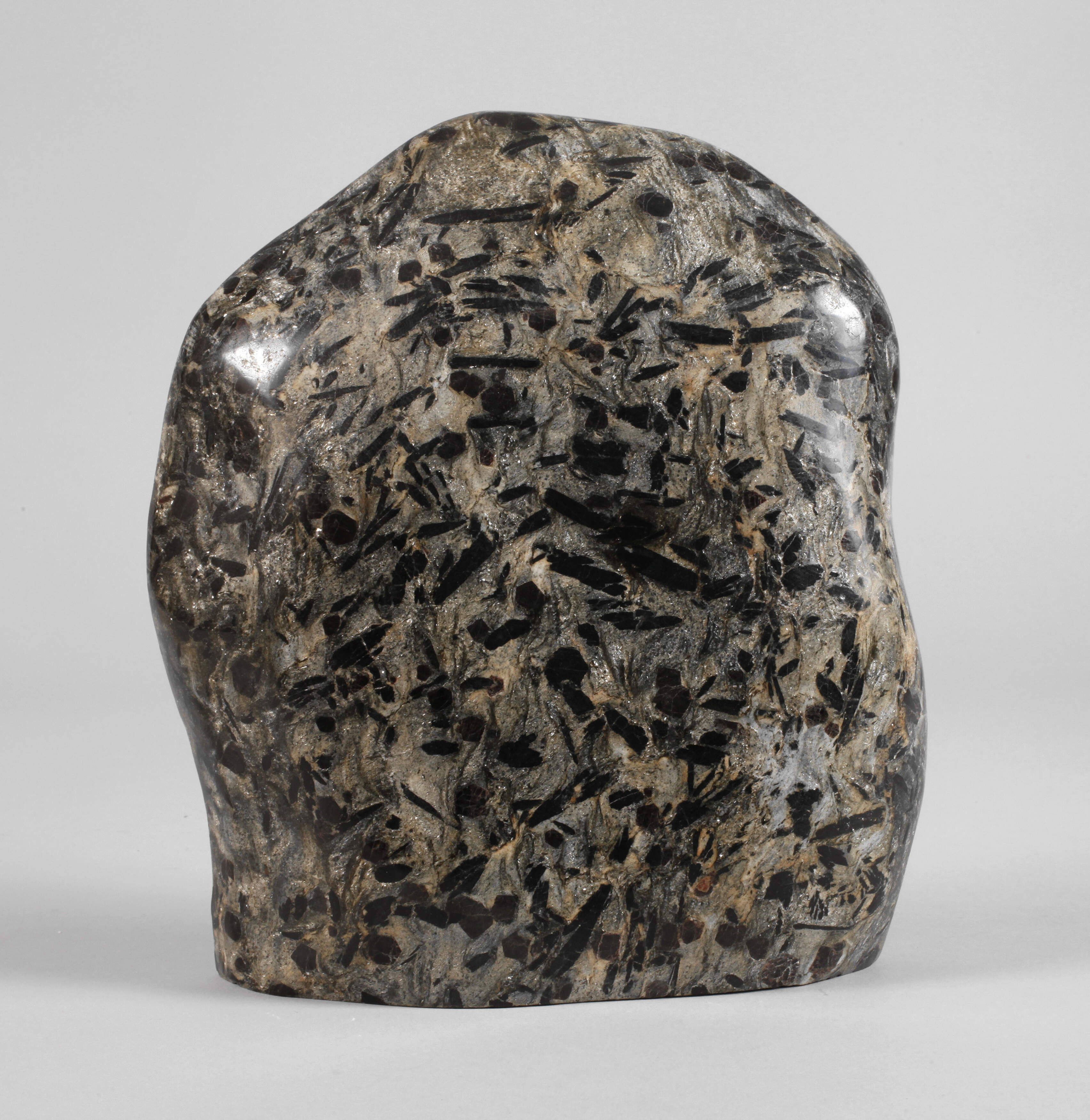 Granat und Hornblende in Glimmerschiefer