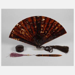 Drei Teile Schildpatt im Etui