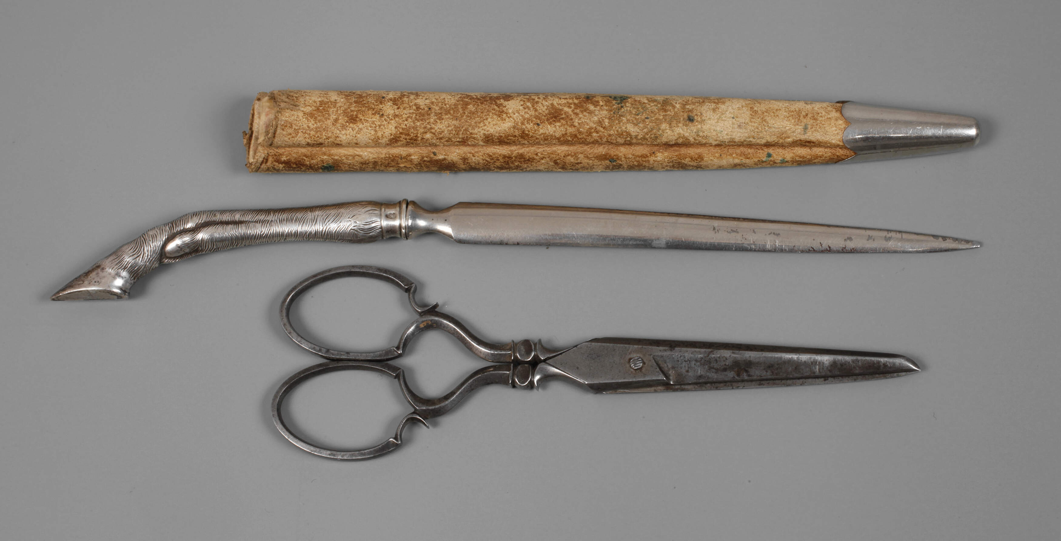 Schere und Brieföffner