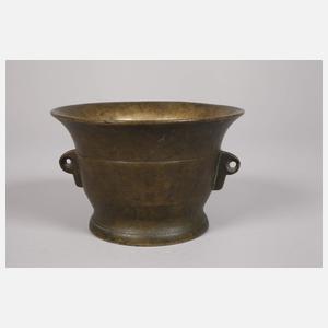 Drei historische Mörser