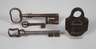 Vorhängeschloss mit drei Schlüsseln