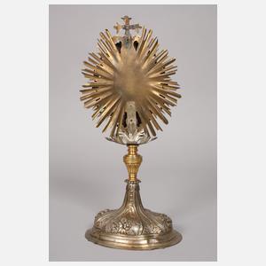 Monstranz in Tischvitrine