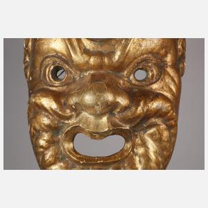 Geschnitzte Wandmaske