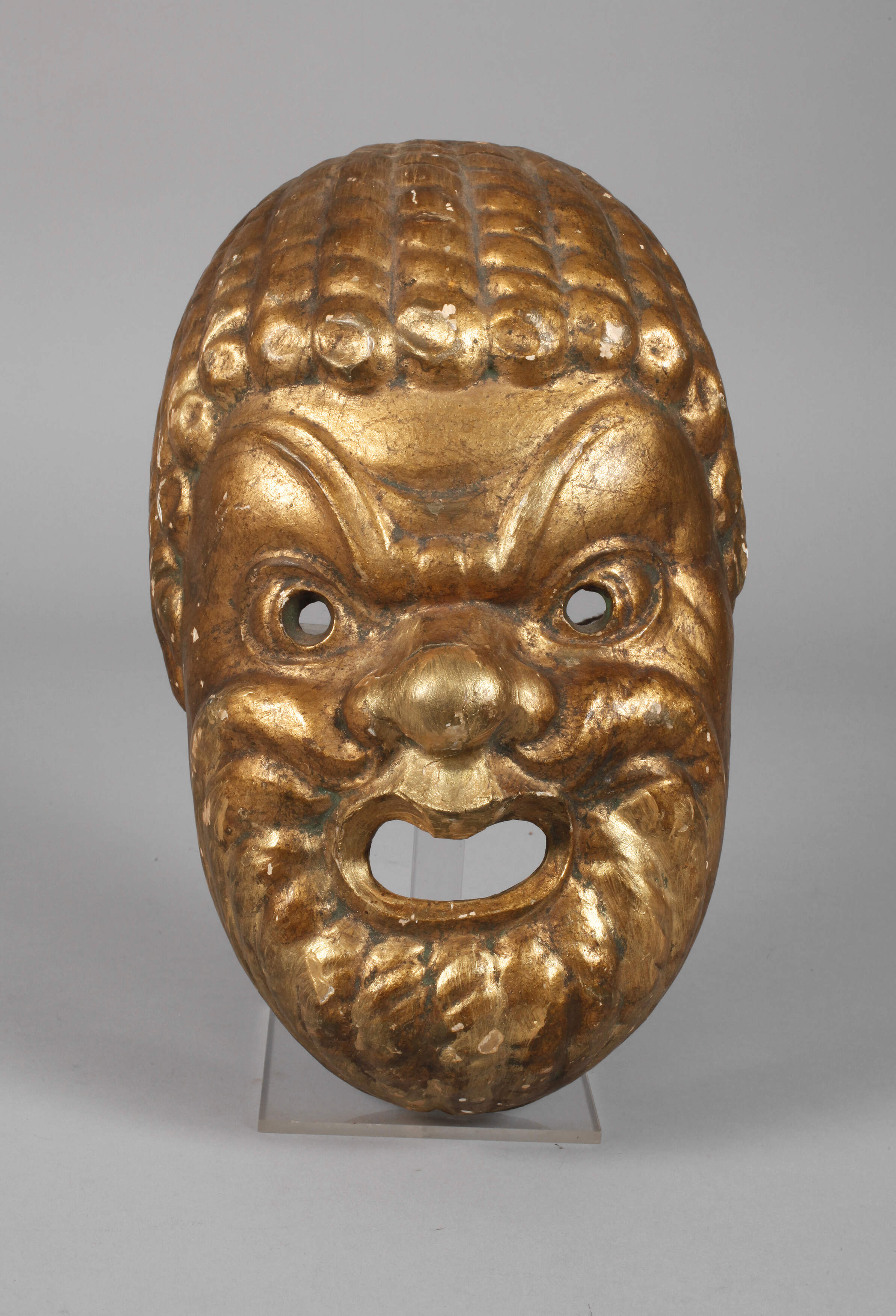 Geschnitzte Wandmaske