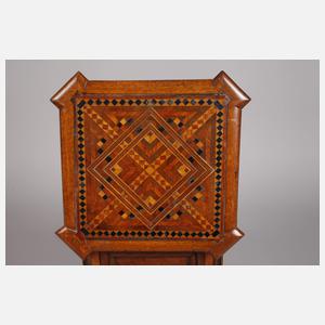 Intarsierter Tabaktopf