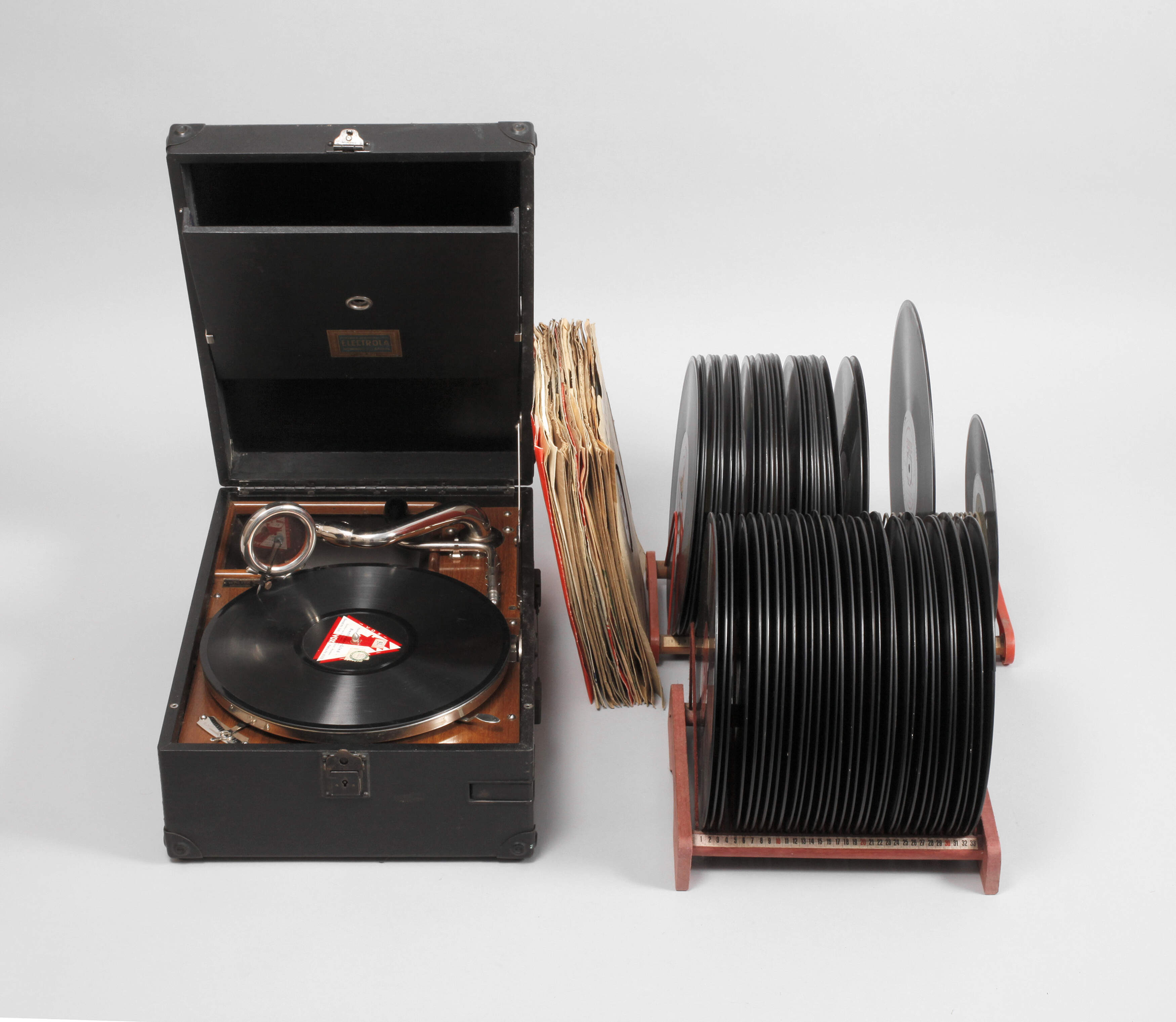 Koffergrammophon + Platten