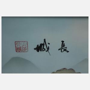 Drei dekorative Reliefschnitzereien