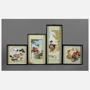 Drei dekorative Reliefschnitzereien