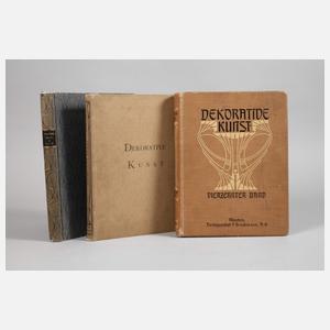 Drei Bände Dekorative Kunst