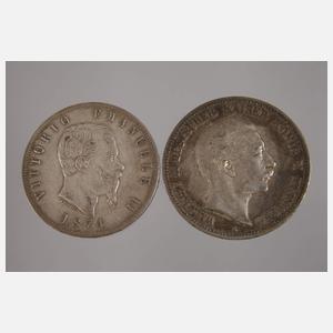 Zwei Silbermünzen