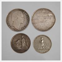 Vier Silbermedaillen111