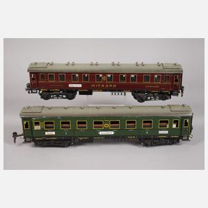 Märklin Gepäck- und drei Personenwagen