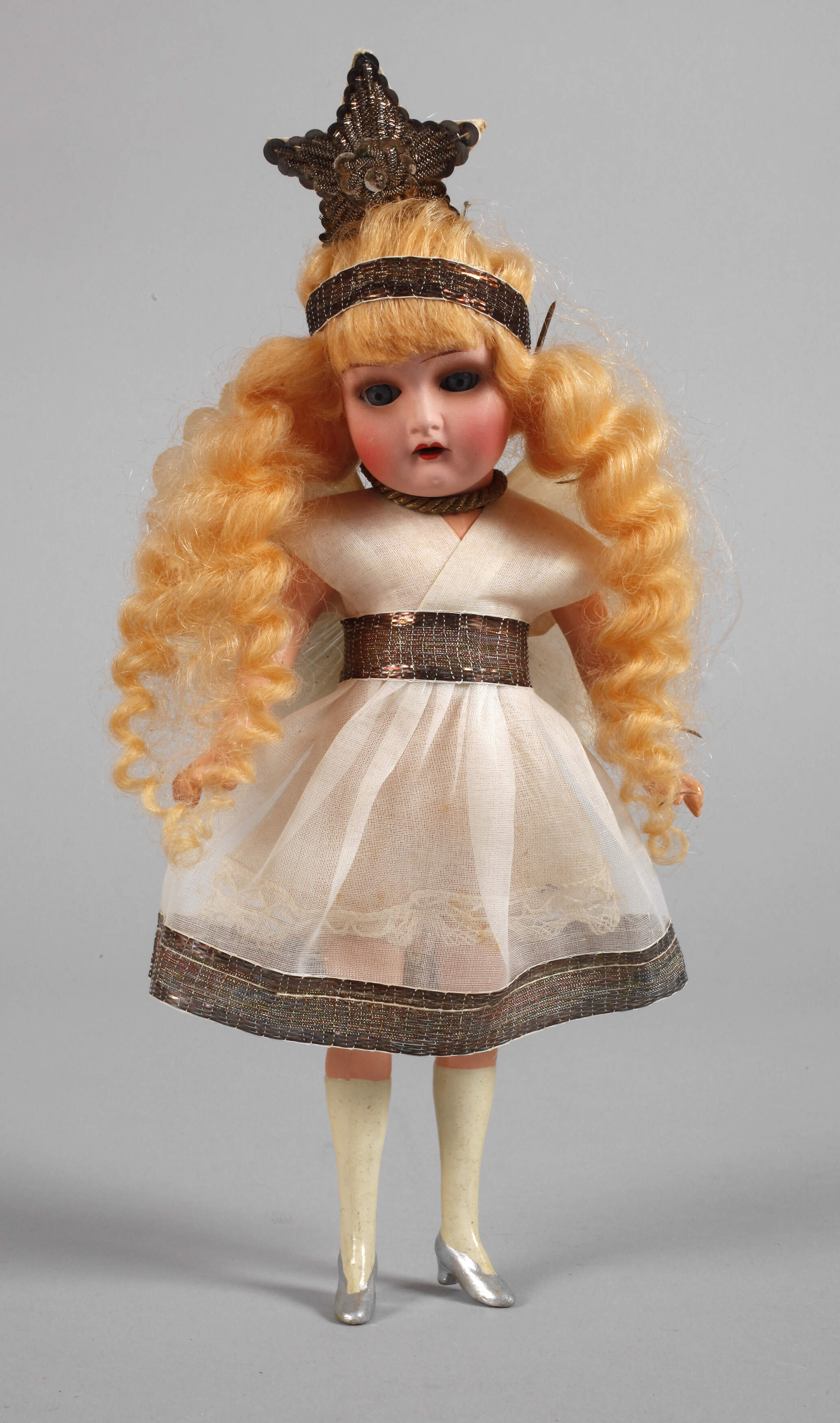 Heubach kleine Porzellankopfpuppe als Christkind